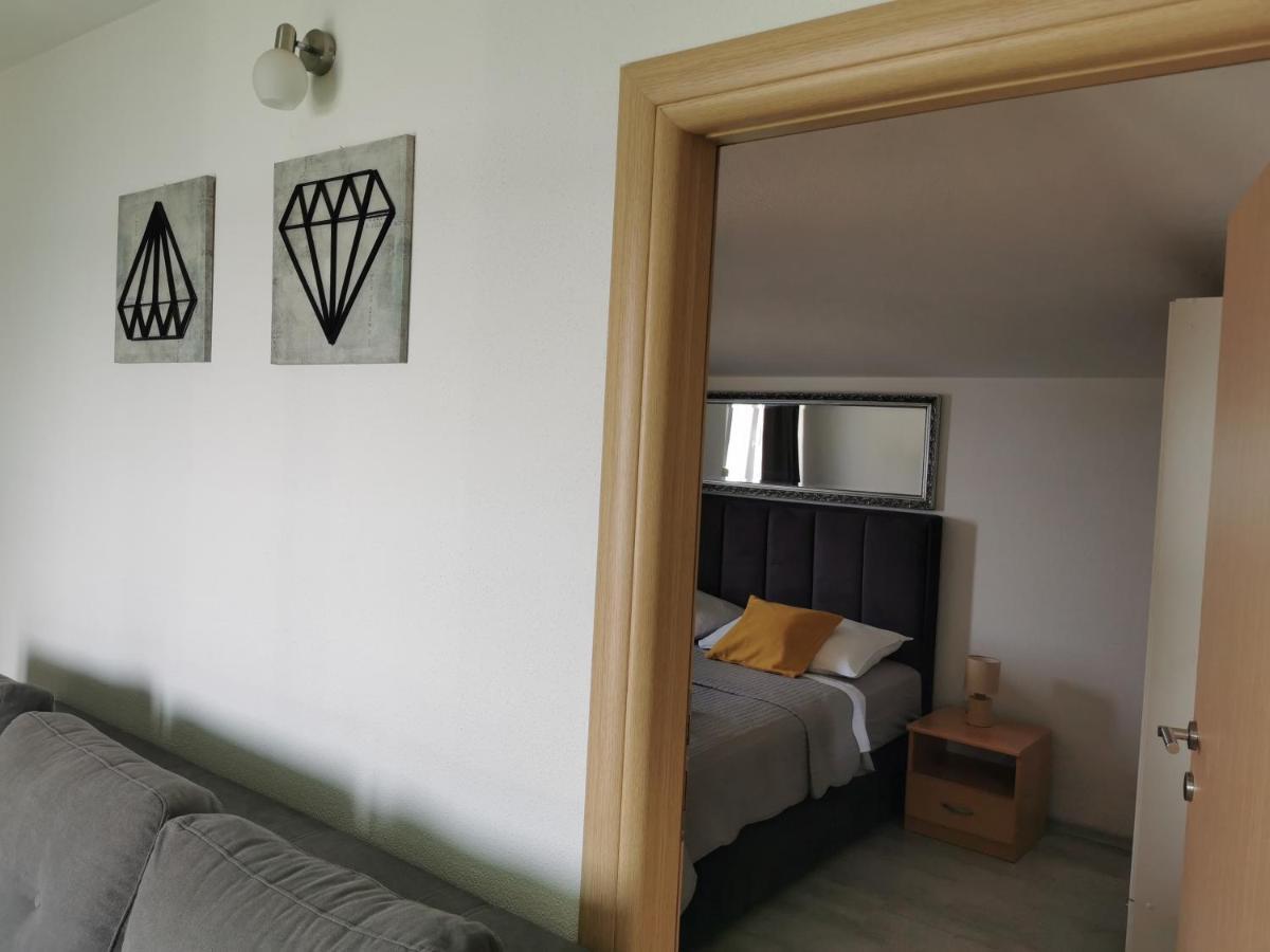 Apartment Jurcevic Трогир Экстерьер фото